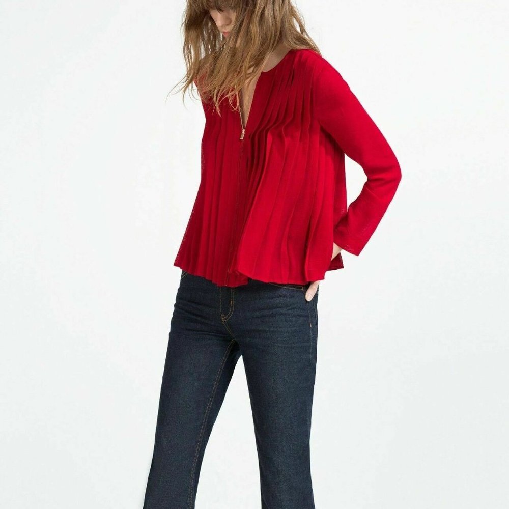 Zara Women FINE PLEATED BLOUSE - Picture 2 of 8